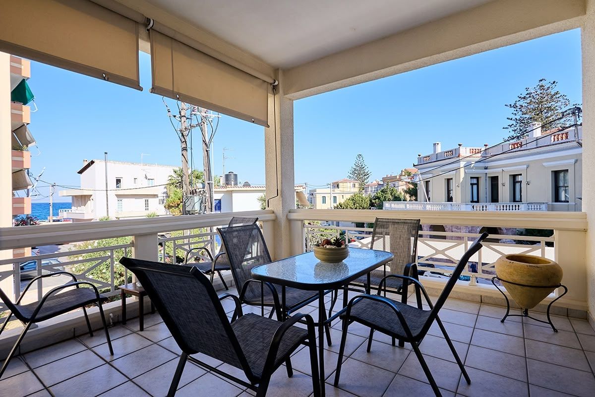 Kostas' House on the Port